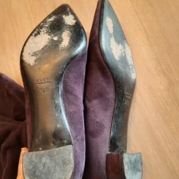 GUCCI ROYAL PURPLE SUEDE SLOUCHY POINT TOE KNEE BOOTS - Picture 6 of 8